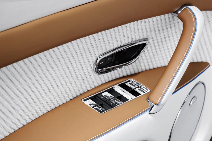 Детали интерьера Bentley Flying Spur by Startech 2015 года  (фото 4 из 14)